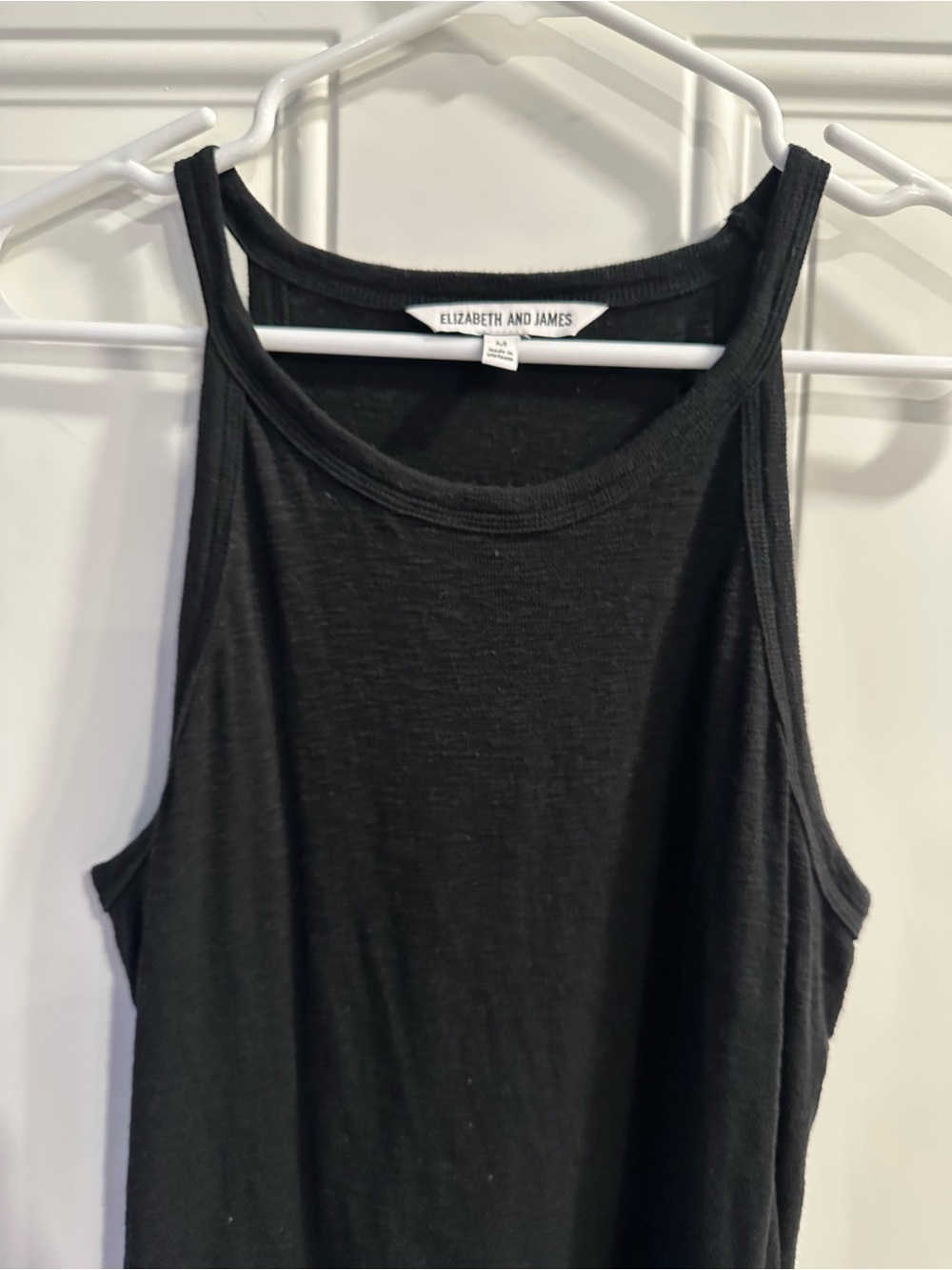 Elizabeth & James Black Tank Top medium - Picture 2 of 6